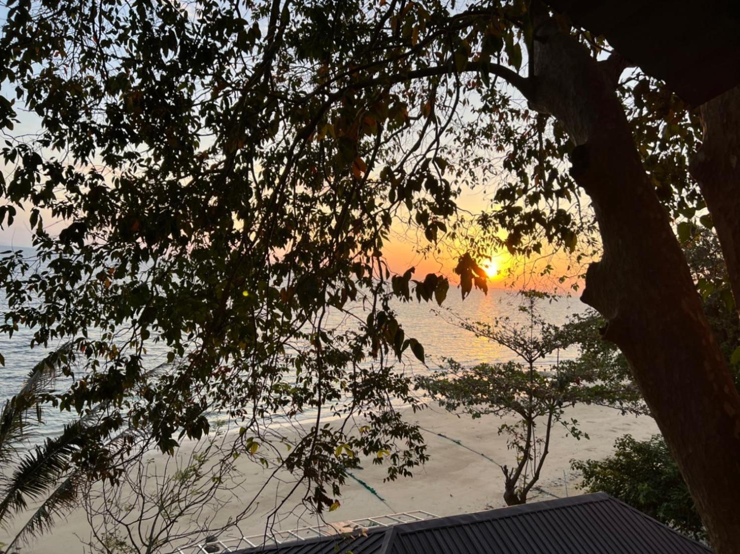 Phi Phi Private Beach Resort Екстериор снимка